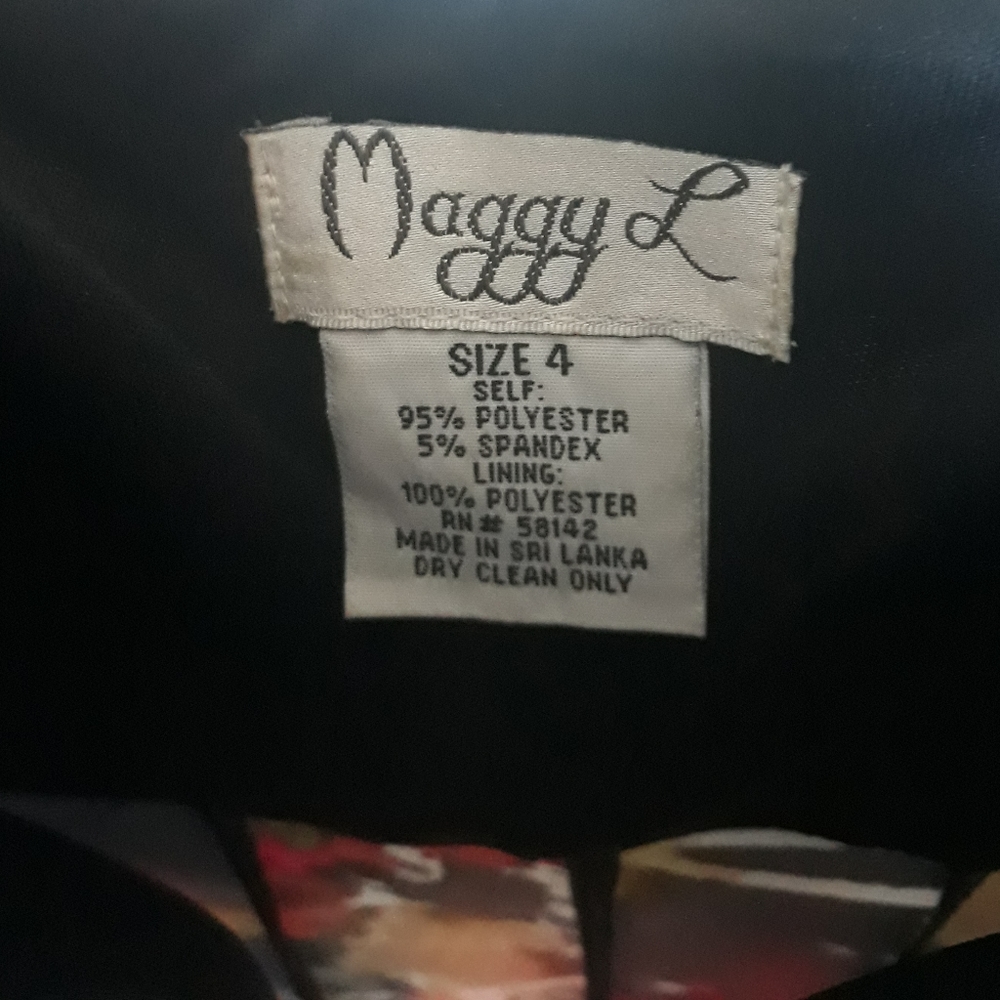 Maggy L floral dress size 4 3/4 sleeves